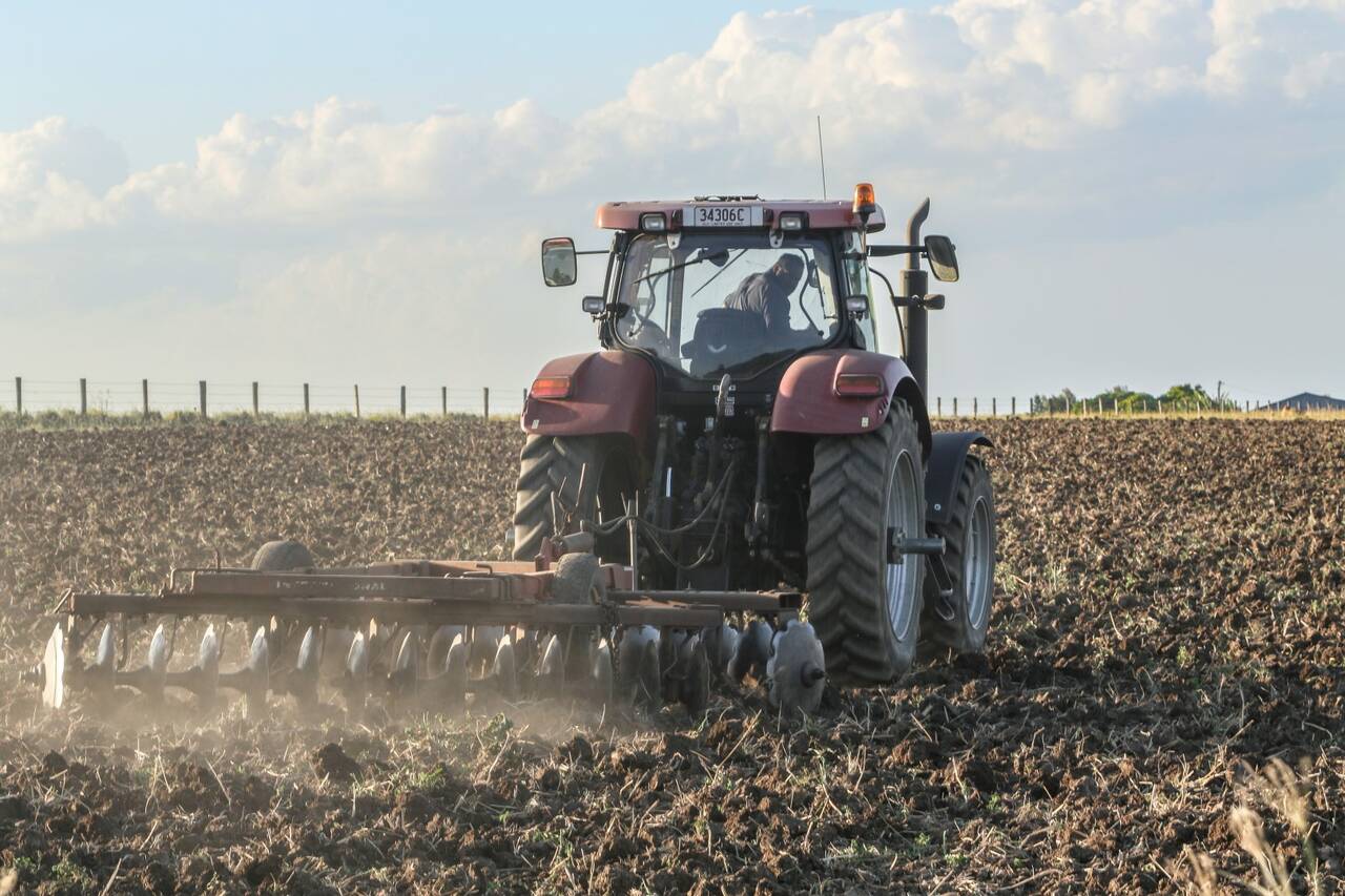 Agricultural Equipment Hobby Farms to Broad Acre Farms